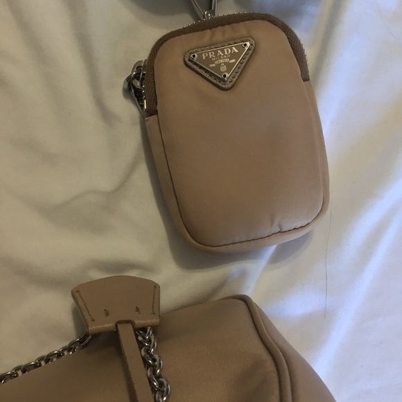 Prada beige Re-edition Re Nylon bag AUTHENTIC - Picture 4 of 6
